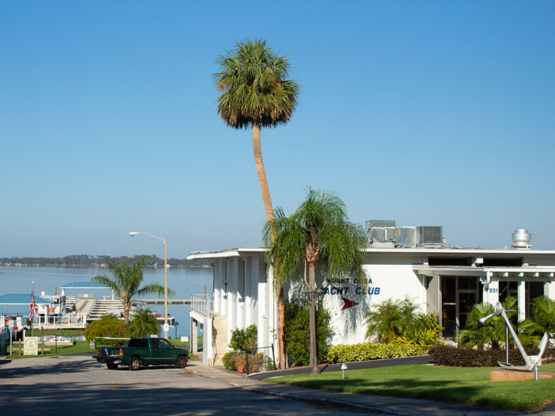 Mount Dora Yacht Club